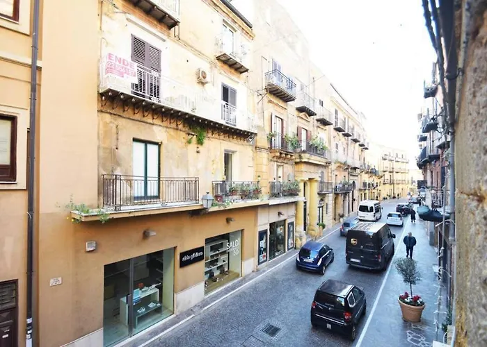 Scalia House Via Atenea Apartment *